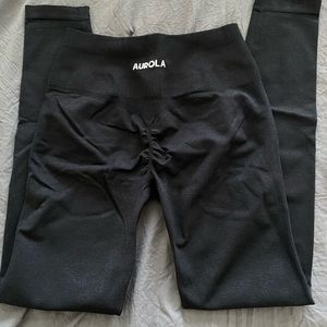 AUROLA scrunch leggings